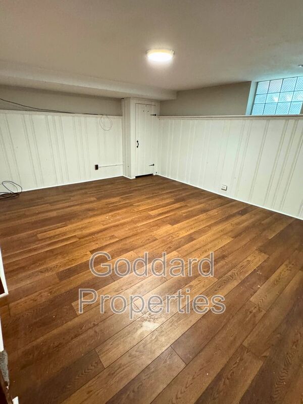 Building Photo - 1214 Deanwood Rd