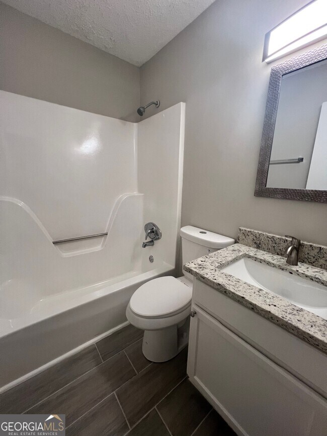 Building Photo - 112 Woodberry Ct
