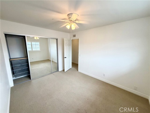 Building Photo - 10 Wickland