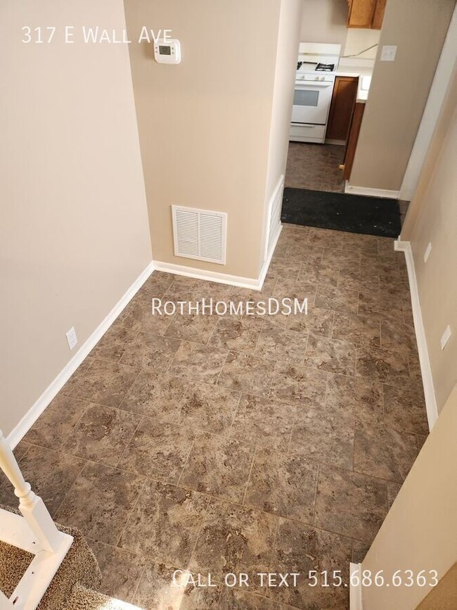 Building Photo - 317 E Wall Ave