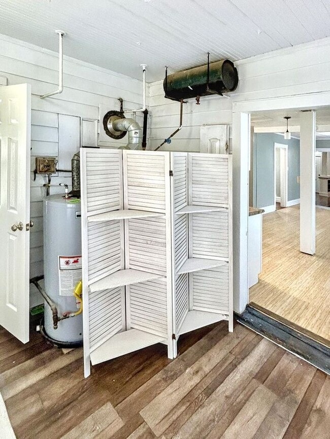 Building Photo - Charming 3-Bedroom Home – Spacious & Conve...