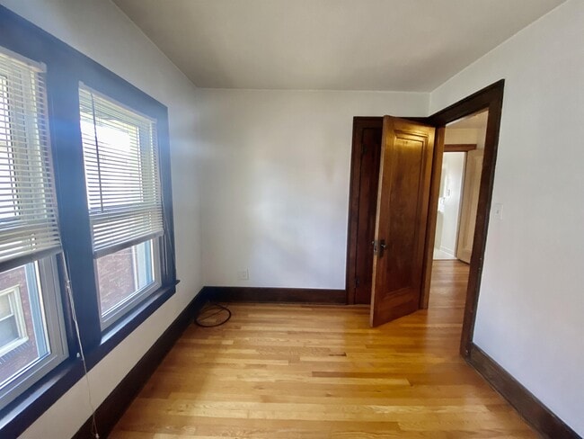 Building Photo - 333 Orange St