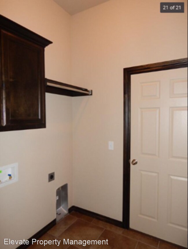 Building Photo - 3 br, 2 bath House - 2301-Starwood Way