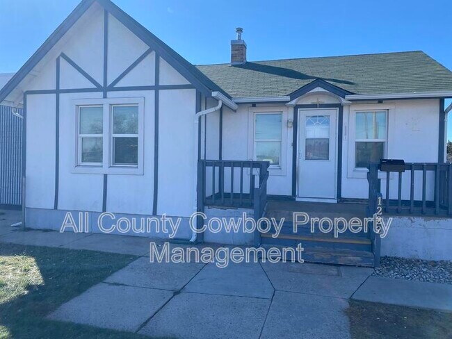 Building Photo - 1222 Logan Ave