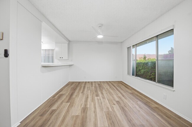 Building Photo - 1022 San Marino Dr