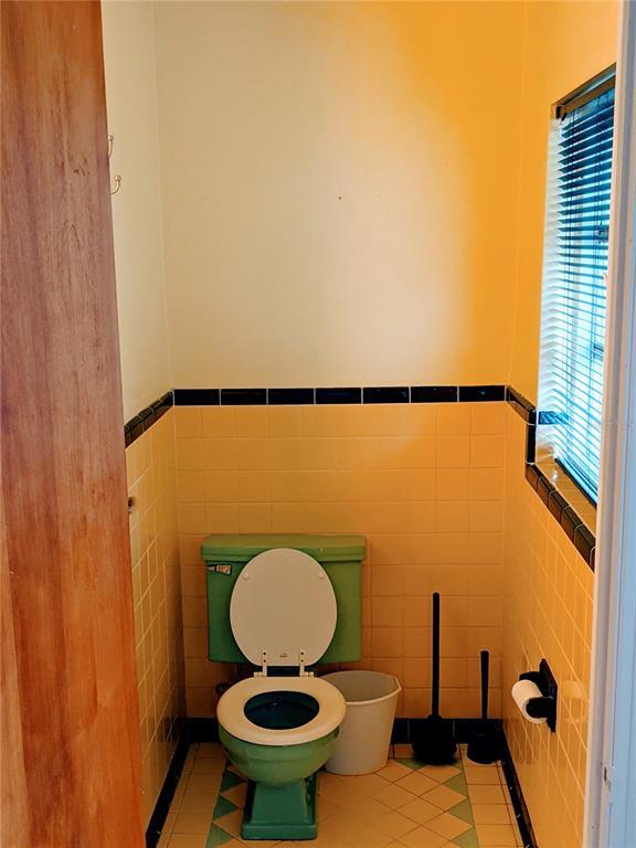 Building Photo - 1310 W Woodlawn Ave