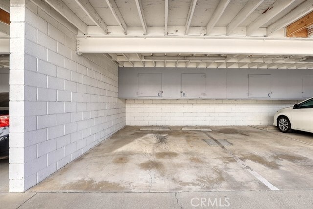 Building Photo - 285 S Sierra Madre Blvd