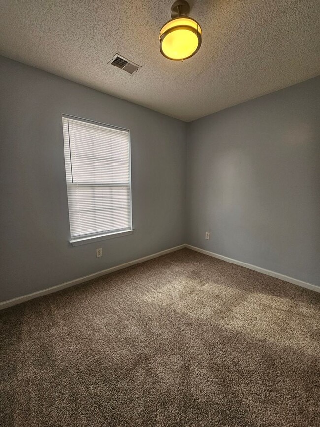 Building Photo - 104 Tuscany Ct