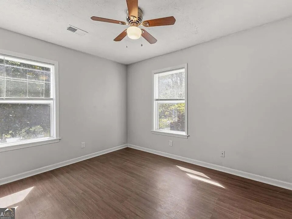 Building Photo - 6255 Beaver Creek Trl