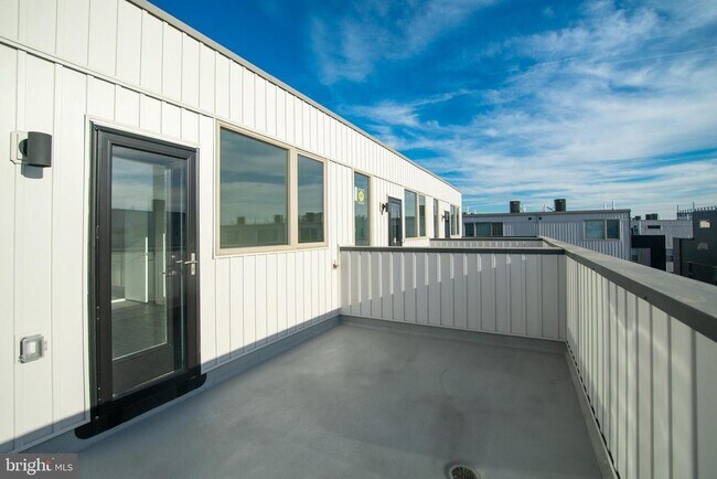 Building Photo - 3013 Evergreen Walk