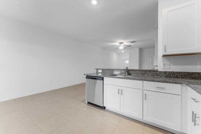 Building Photo - Luxury 3 BR + LOFT/2.5BA/1 Car Garage Luxury Townhome in the highly desirable GATED community of ...