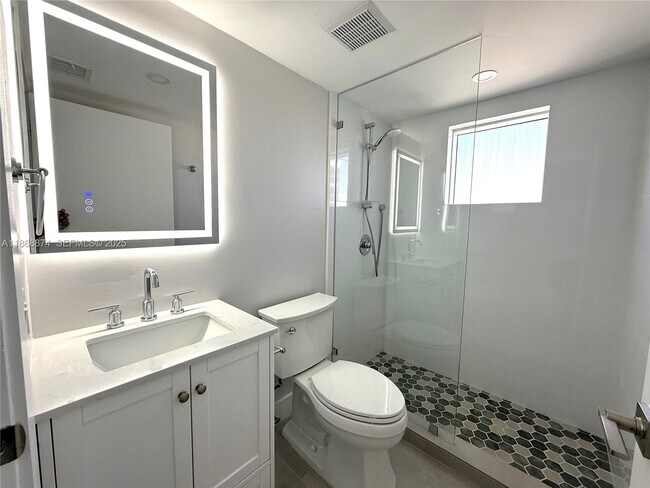 Building Photo - 6767 Collins Ave