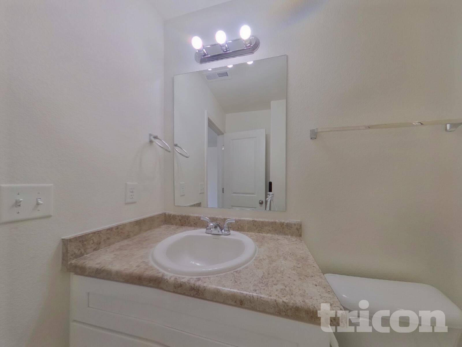 Building Photo - 791 Endeavor Wy