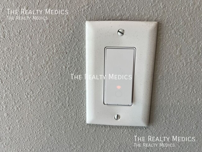 Building Photo - 276 Santo Domingo Ave SW