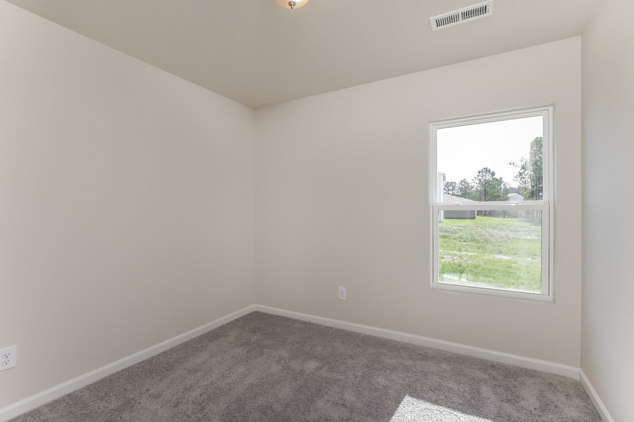Building Photo - 1213 Fescue Rd