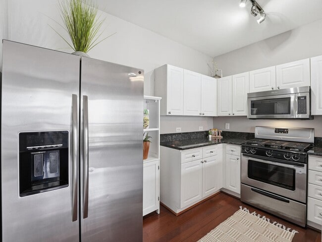 Building Photo - 4667 Longstreet Ln