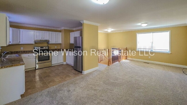 Building Photo - 66 Dean Rd