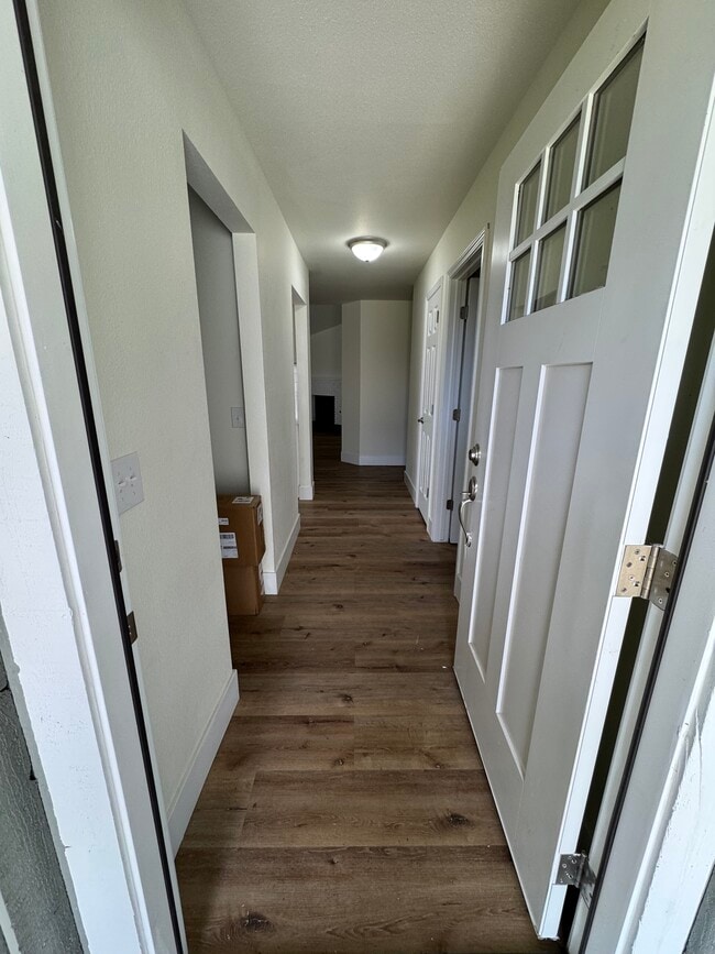 Building Photo - 1024 Michelle Ct