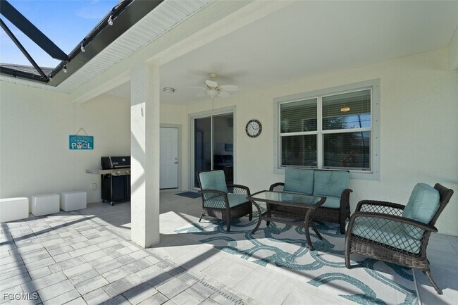 Building Photo - 825 SE 5th Pl