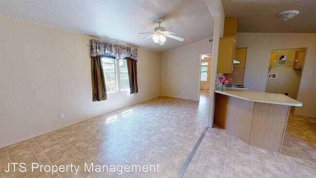 Building Photo - 3 br, 2 bath House - 2410 Central Avenue