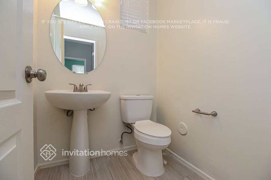 Building Photo - 3630 E Hyatt Ln