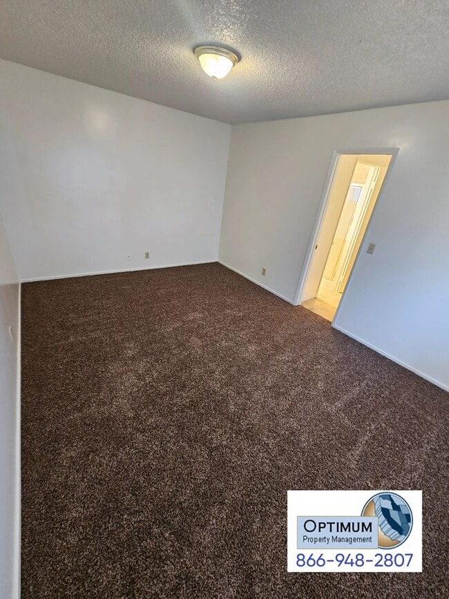 Building Photo - 15740 Serrano Rd