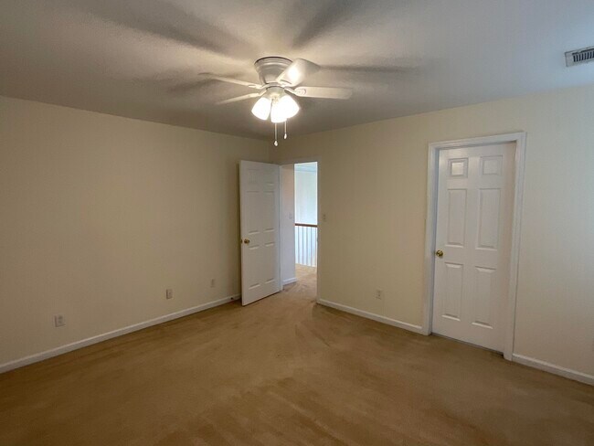 Building Photo - 375 Barnsley Dr