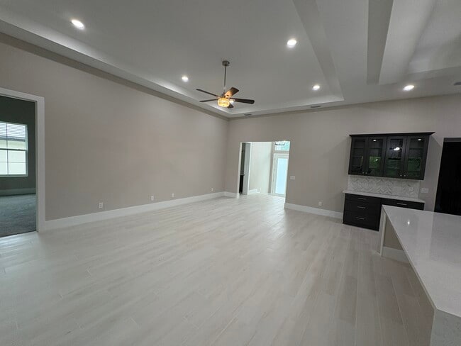 Building Photo - 547 Sanctuary Golf Pl