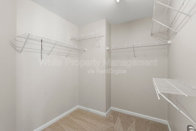 Building Photo - 1141 Hammond Dr