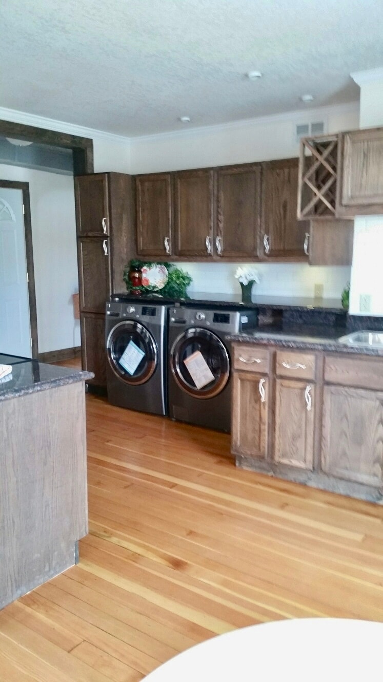 Building Photo - 224 N Dewey St