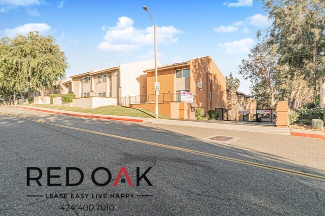Building Photo - 500 S Eremland Dr