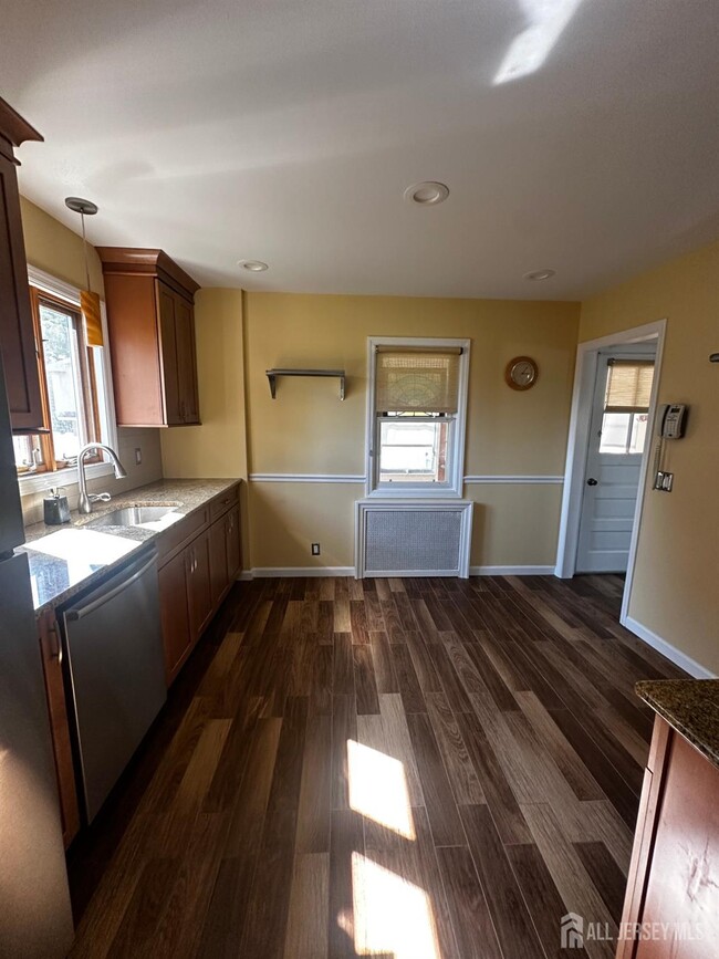 Building Photo - 277 Dukes Rd