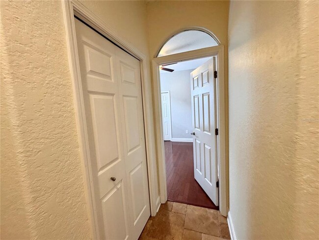 Building Photo - 27130 Firebush Dr
