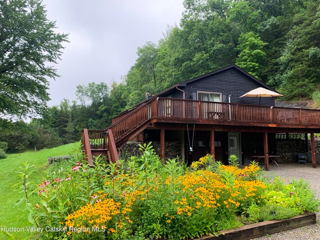 Building Photo - 340 Old Rte 22