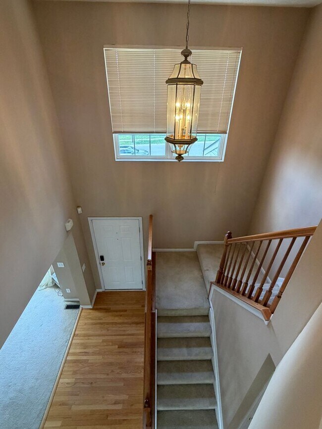 Building Photo - Beautiful, two-story, 4 bedroom home in Springboro!