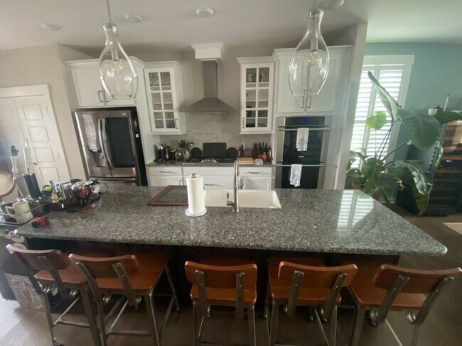 Building Photo - End Unit Townhome with many Upgrades - Downtown Wake Forest!