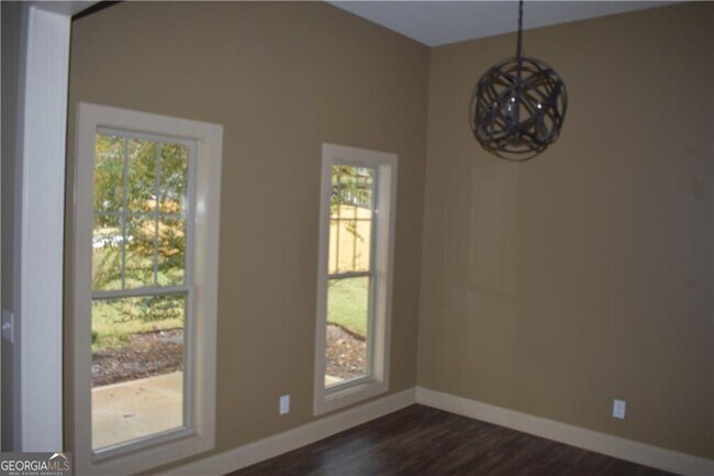 Building Photo - 43 Jessel Ln