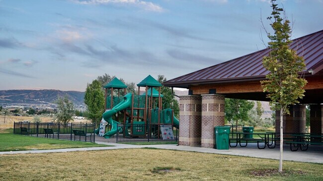 Building Photo - 12067 Lampton View Dr