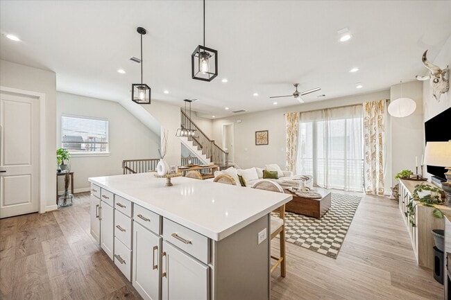 Building Photo - 4919 Avenue J