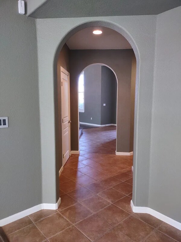 Building Photo - 5069 Wilmont Ct