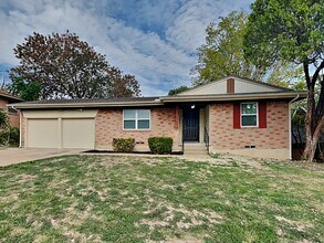 Building Photo - Newly Renovated 3BR/2BA Home in Dallas