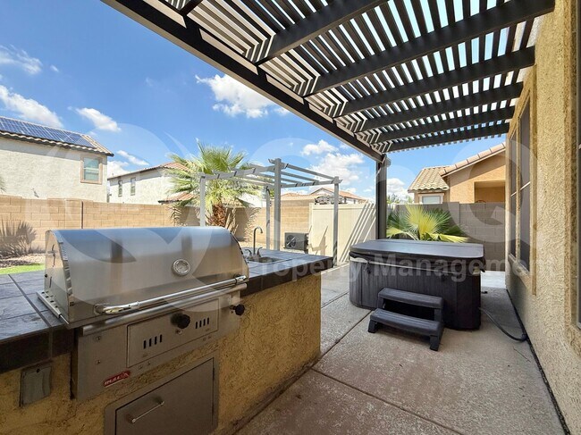 Building Photo - 22310 E Creekside Ct