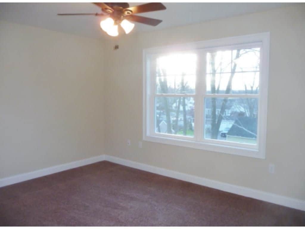 Building Photo - 214 Dallaire