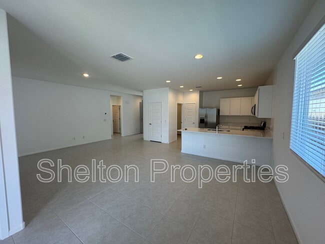 Building Photo - 14930 W Buckskin Trl