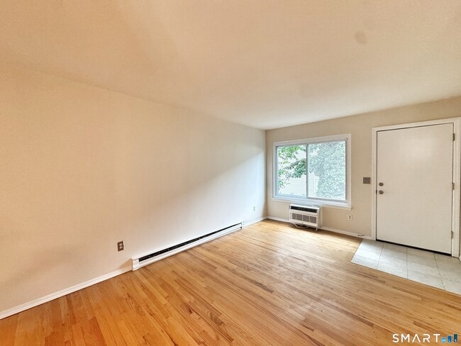 Building Photo - 24 Ferris Ave