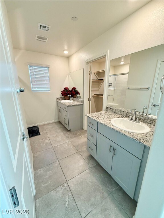 Building Photo - 10939 Cheshire Wds Ave