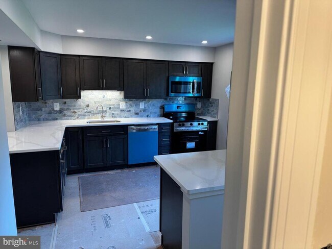 Building Photo - 15 Ballyhaunis Ct