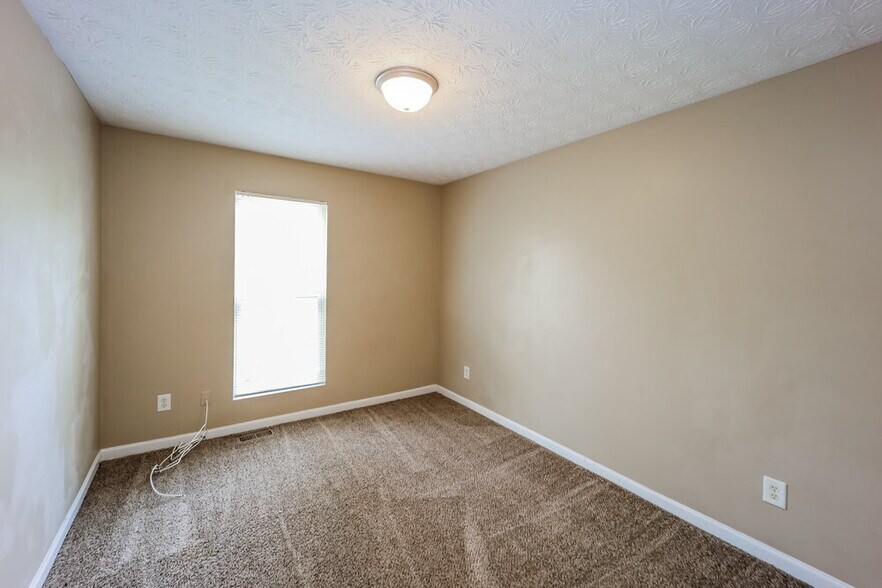 Building Photo - 1902 Grove Way