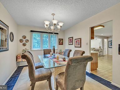 Building Photo - 1131 Haral Pl