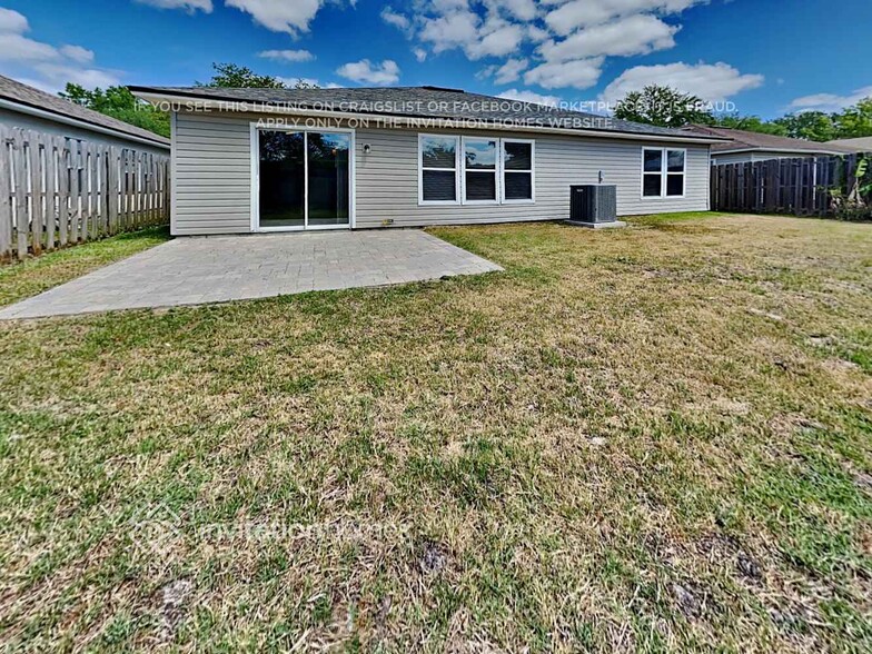 Building Photo - 650 MacKenzie Cir